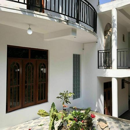 Miracle Villa 康提 外观 照片